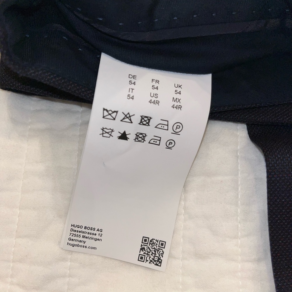 Hugo Boss - Picture 5 of 5